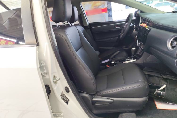 Used Toyota Corolla 2017 Revised Version 1.2T S-CVT GL Right Front Seat