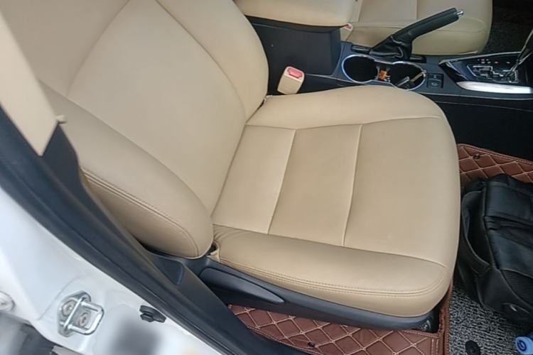 Used Toyota Corolla 2017 Revised Version 1.2T S-CVT GL-i Right Front Seat
