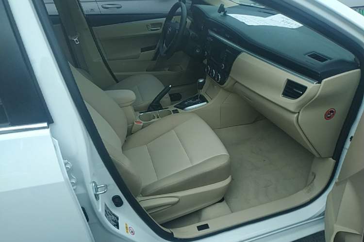 Used Toyota Corolla 2017 1.2T CVT GL-i Right Front Seat
