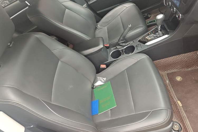 Used Toyota Corolla 2017 Revised Version 1.2T S-CVT GL Right Front Seat
