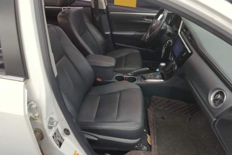 Used Toyota Corolla 2017 Revised Version 1.2T S-CVT GL-i Leather Edition Right Front Seat