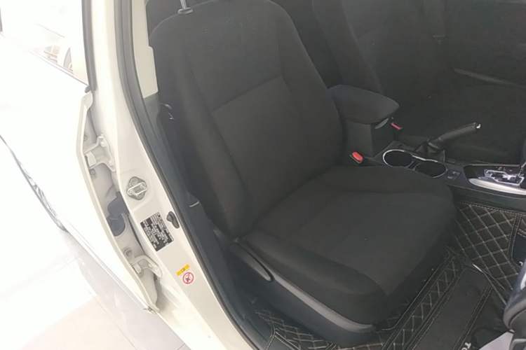Used Toyota Corolla 2017 Revised Version 1.2T S-CVT GL-i Right Front Seat