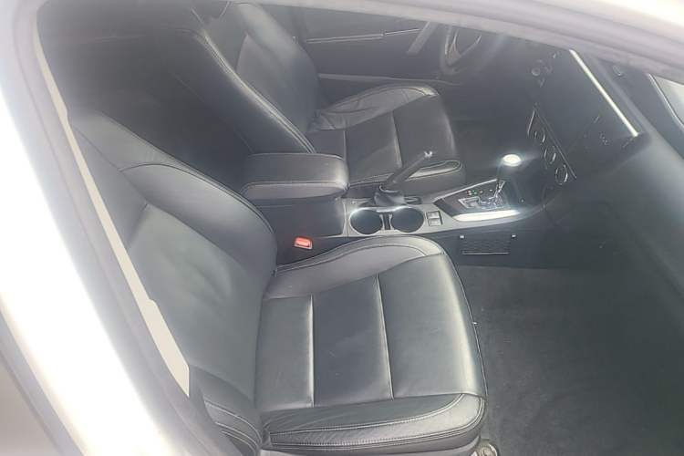 Used Toyota Corolla 2017 Revised Version 1.2T S-CVT GL-i Leather Edition Right Front Seat