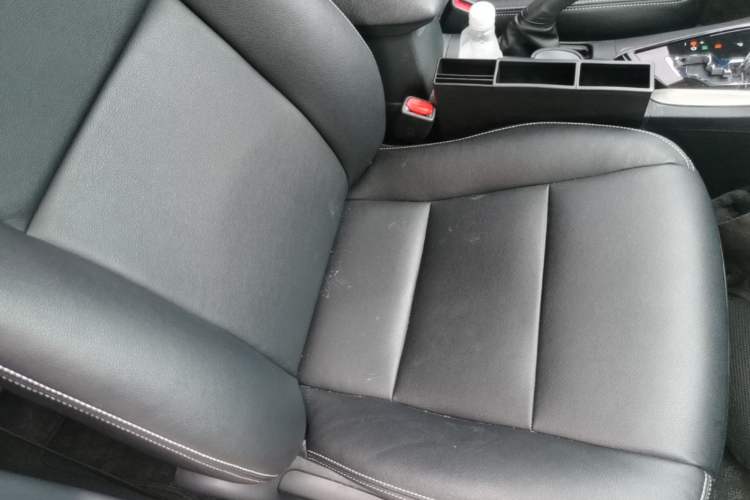 Used Toyota Corolla 2017 Revised Version 1.2T S-CVT GL-i Right Front Seat