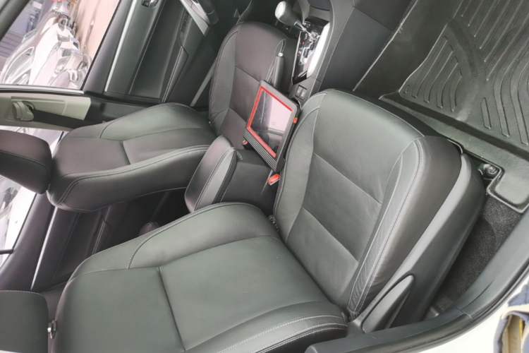 Used Toyota Corolla 2017 Revised Version 1.2T S-CVT GL-i Leather Edition Right Front Seat