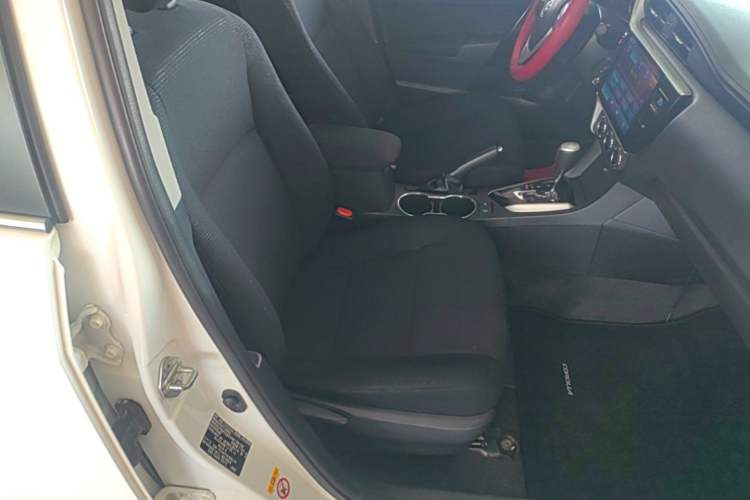 Used Toyota Corolla 2017 Revised Version 1.2T S-CVT GL Right Front Seat