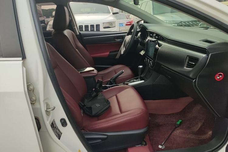 Used Toyota Corolla 2017 1.2T CVT GL Right Front Seat