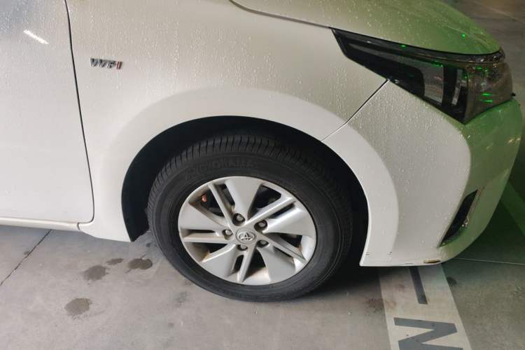 Used Toyota Corolla 2017 Revised Version 1.6L S-CVT GL Right Front Wheel Hub