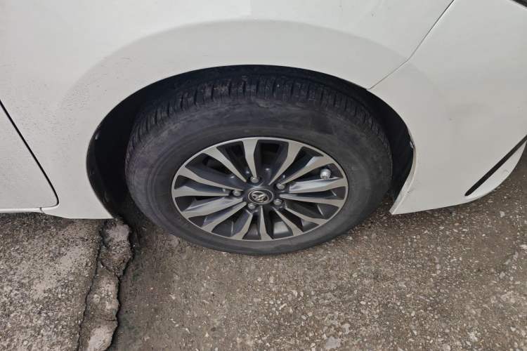Used Toyota Corolla 2017 Revised Version 1.2T S-CVT GL Right Front Wheel Hub