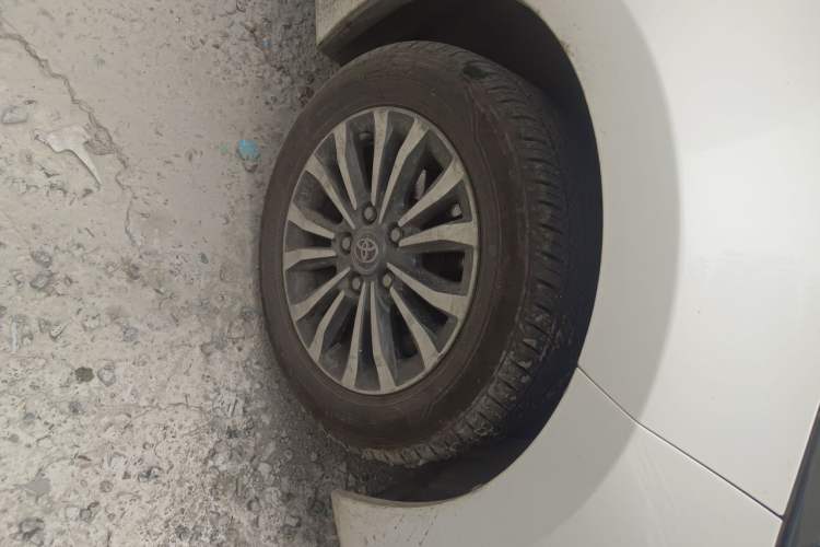 Used Toyota Corolla 2017 Revised Version 1.2T S-CVT GL-i Right Front Wheel Hub