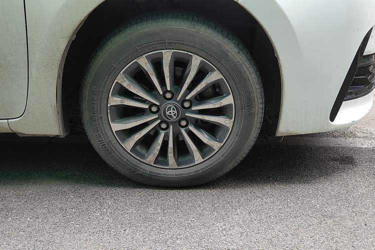 Used Toyota Corolla 2017 Revised Version 1.2T S-CVT GL-i Right Front Wheel Hub