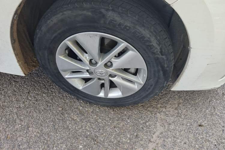 Used Toyota Corolla 2017 Revised Version 1.6L S-CVT GL Right Front Wheel Hub
