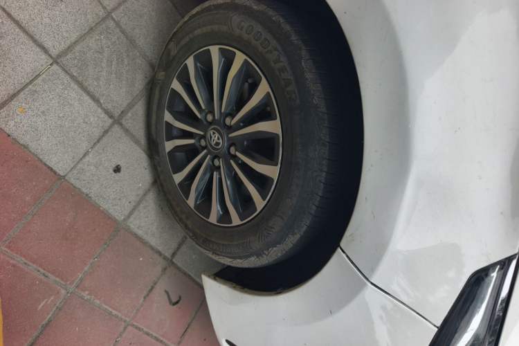 Used Toyota Corolla 2017 Revised Version 1.2T S-CVT GL-i Right Front Wheel Hub