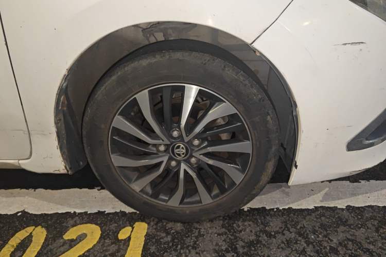 Used Toyota Corolla 2017 Revised Dual-Engine 1.8L E-CVT Elite Edition Right Front Wheel Hub