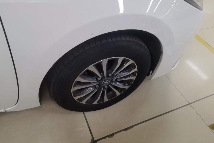 Used Toyota Corolla 2017 Revised Version 1.2T S-CVT GL Right Front Wheel Hub