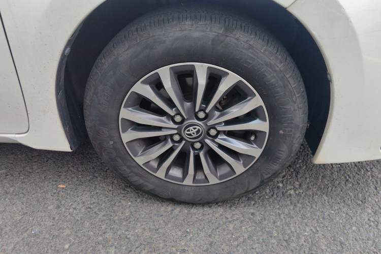Used Toyota Corolla 2017 Revised Version 1.2T S-CVT GL-i Right Front Wheel Hub
