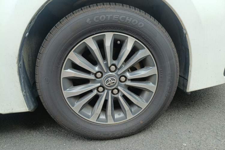 Used Toyota Corolla 2017 Revised Version 1.2T S-CVT GL Right Front Wheel Hub