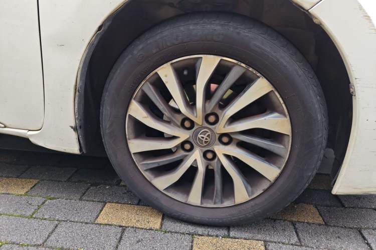Used Toyota Corolla 2017 Revised Dual-Engine 1.8L E-CVT Elite Edition Right Front Wheel Hub