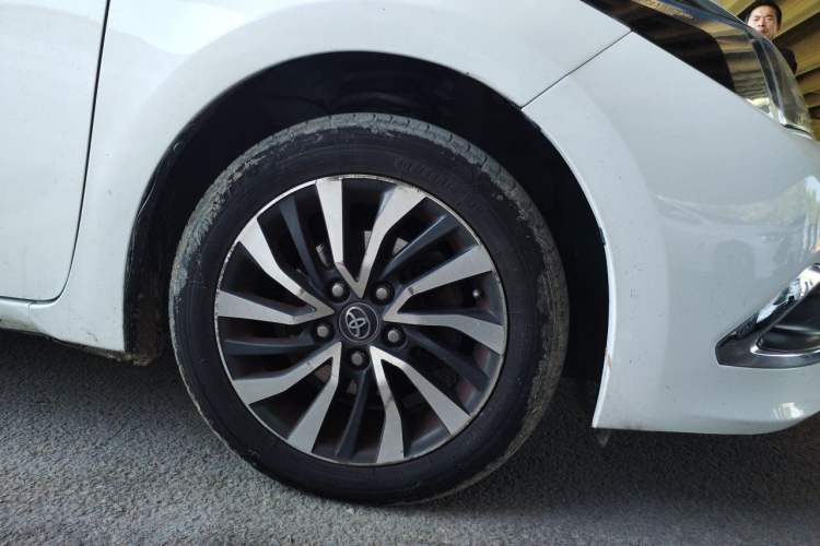 Used Toyota Corolla 2017 Revised Dual-Engine 1.8L E-CVT Elite Edition Right Front Wheel Hub