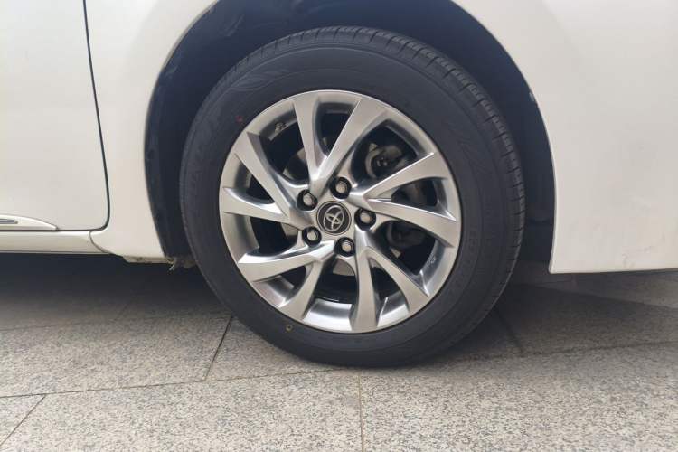 Used Toyota Corolla 2017 Revised Version 1.2T S-CVT GL-i Leather Edition Right Front Wheel Hub