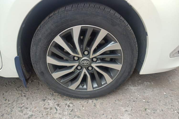 Used Toyota Corolla 2017 Revised Dual-Engine 1.8L E-CVT Leading Edition Right Front Wheel Hub