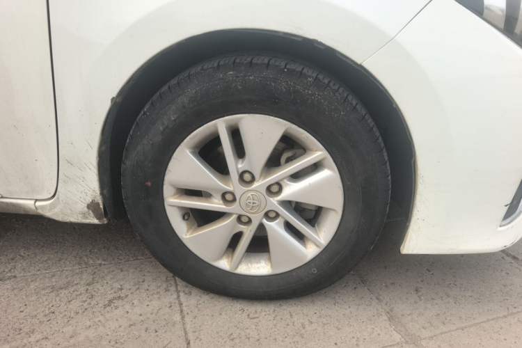 Used Toyota Corolla 2017 1.2T CVT GL-i Right Front Wheel Hub