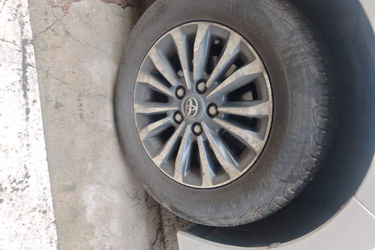 Used Toyota Corolla 2017 Revised Version 1.2T S-CVT GL Right Front Wheel Hub