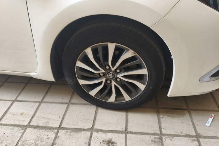 Used Toyota Corolla 2017 Revised Dual-Engine 1.8L E-CVT Leading Edition Right Front Wheel Hub