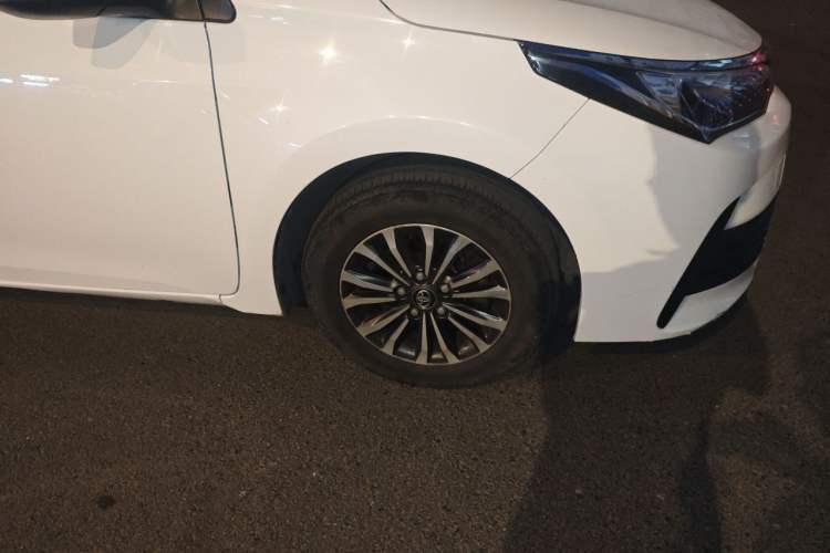 Used Toyota Corolla 2017 Revised Version 1.2T S-CVT GL Right Front Wheel Hub