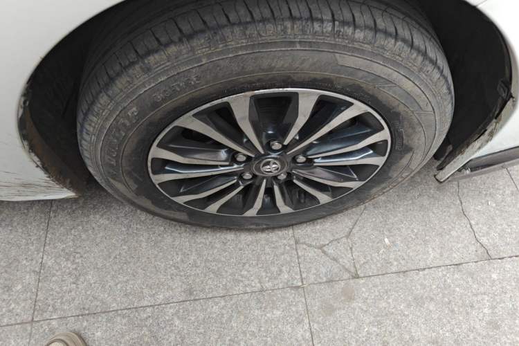 Used Toyota Corolla 2017 Revised Version 1.2T S-CVT GL Right Front Wheel Hub