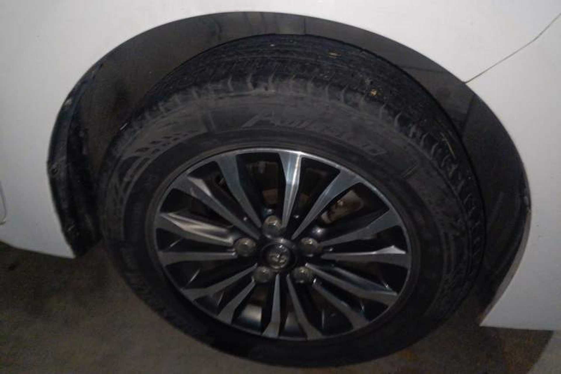 Used Toyota Corolla 2017 1.2T CVT GL Right Front Wheel Hub