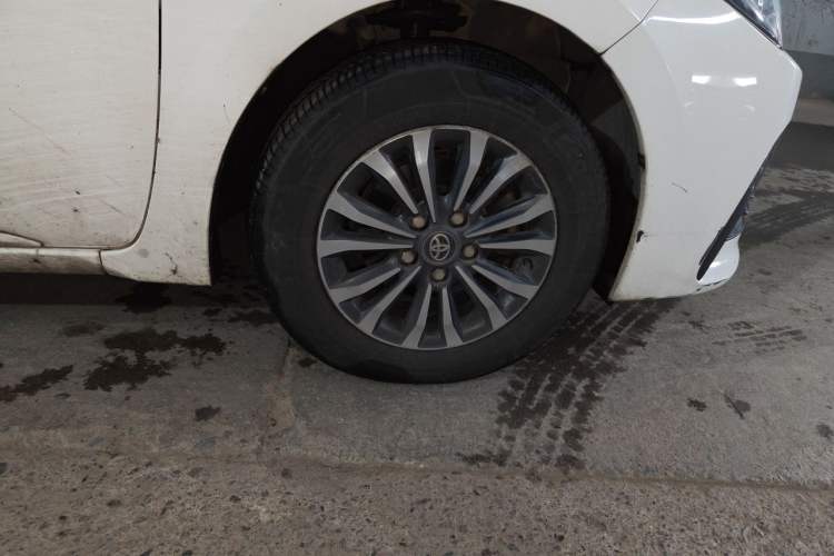Used Toyota Corolla 2017 Revised Version 1.2T S-CVT GL-i Right Front Wheel Hub