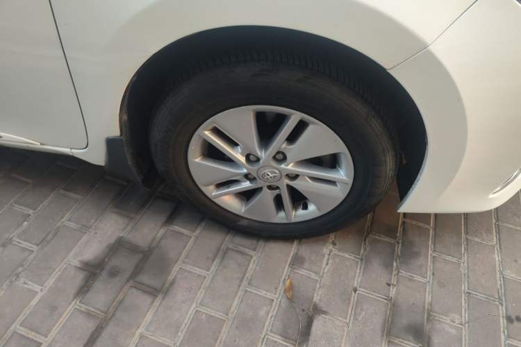 Used Toyota Corolla 2017 1.2T CVT GL-i Right Front Wheel Hub