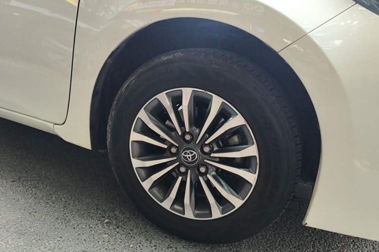 Used Toyota Corolla 2017 Revised Version 1.2T S-CVT GL Right Front Wheel Hub