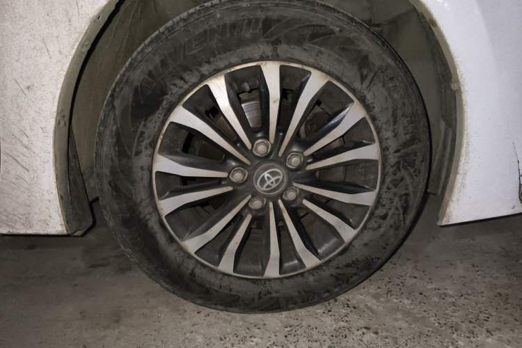 Used Toyota Corolla 2017 Revised Version 1.2T S-CVT GL Right Front Wheel Hub