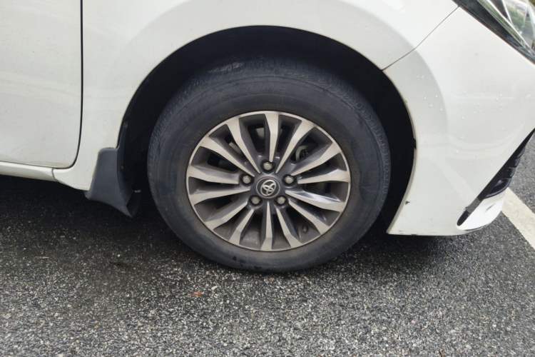 Used Toyota Corolla 2017 Revised Version 1.2T S-CVT GL Right Front Wheel Hub