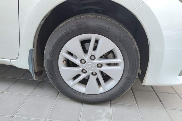 Used Toyota Corolla 2017 1.2T Manual GL Right Front Wheel Hub
