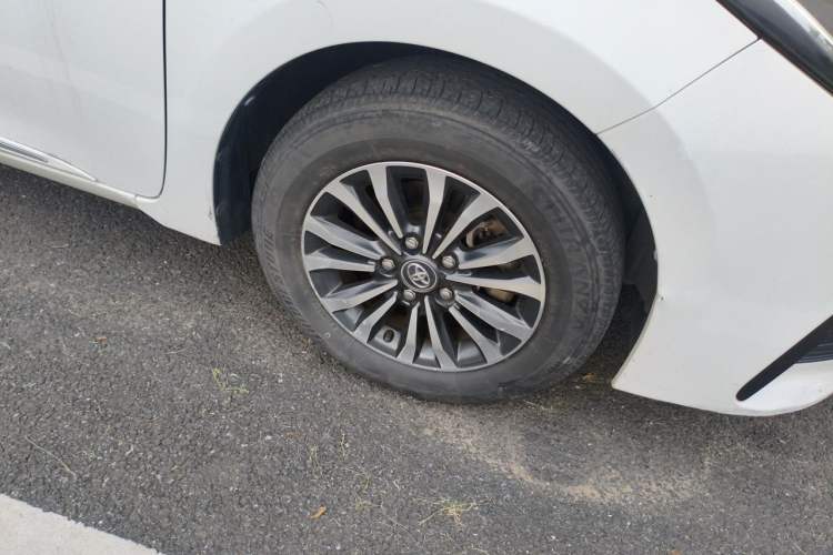 Used Toyota Corolla 2017 Revised Version 1.2T S-CVT GL Right Front Wheel Hub