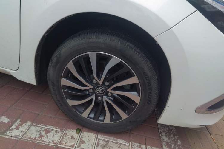 Used Toyota Corolla 2017 Revised Dual-Engine 1.8L E-CVT Elite Edition Right Front Wheel Hub