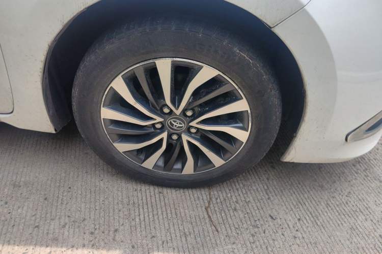 Used Toyota Corolla 2017 Revised Dual-Engine 1.8L E-CVT Leading Edition Right Front Wheel Hub