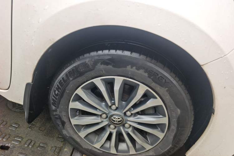 Used Toyota Corolla 2017 Revised Version 1.2T S-CVT GL-i Right Front Wheel Hub