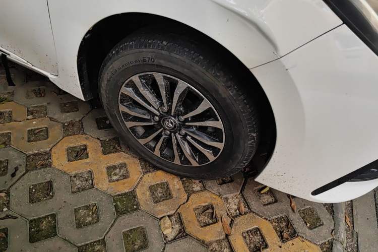 Used Toyota Corolla 2017 Revised Version 1.2T S-CVT GL-i Right Front Wheel Hub