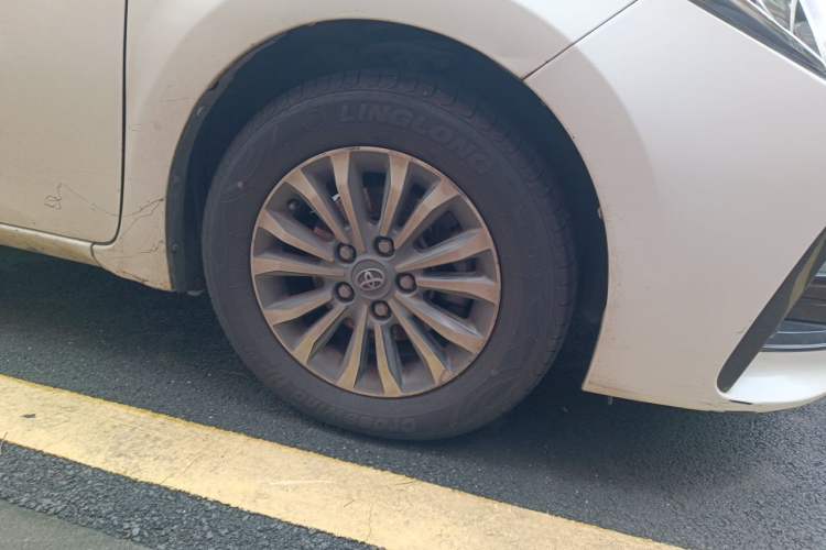 Used Toyota Corolla 2017 Revised Version 1.2T S-CVT GL Right Front Wheel Hub