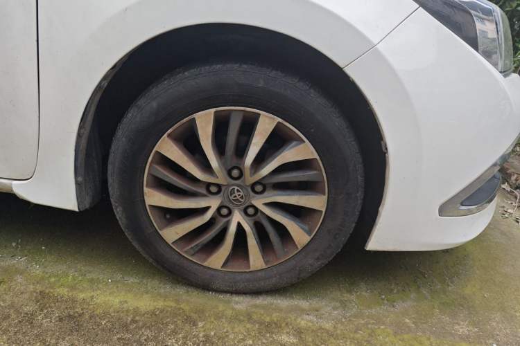 Used Toyota Corolla 2017 Revised Dual-Engine 1.8L E-CVT Elite Edition Right Front Wheel Hub