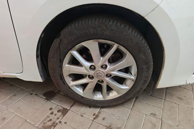 Used Toyota Corolla 2017 1.2T CVT GL-i Leather Edition Right Front Wheel Hub
