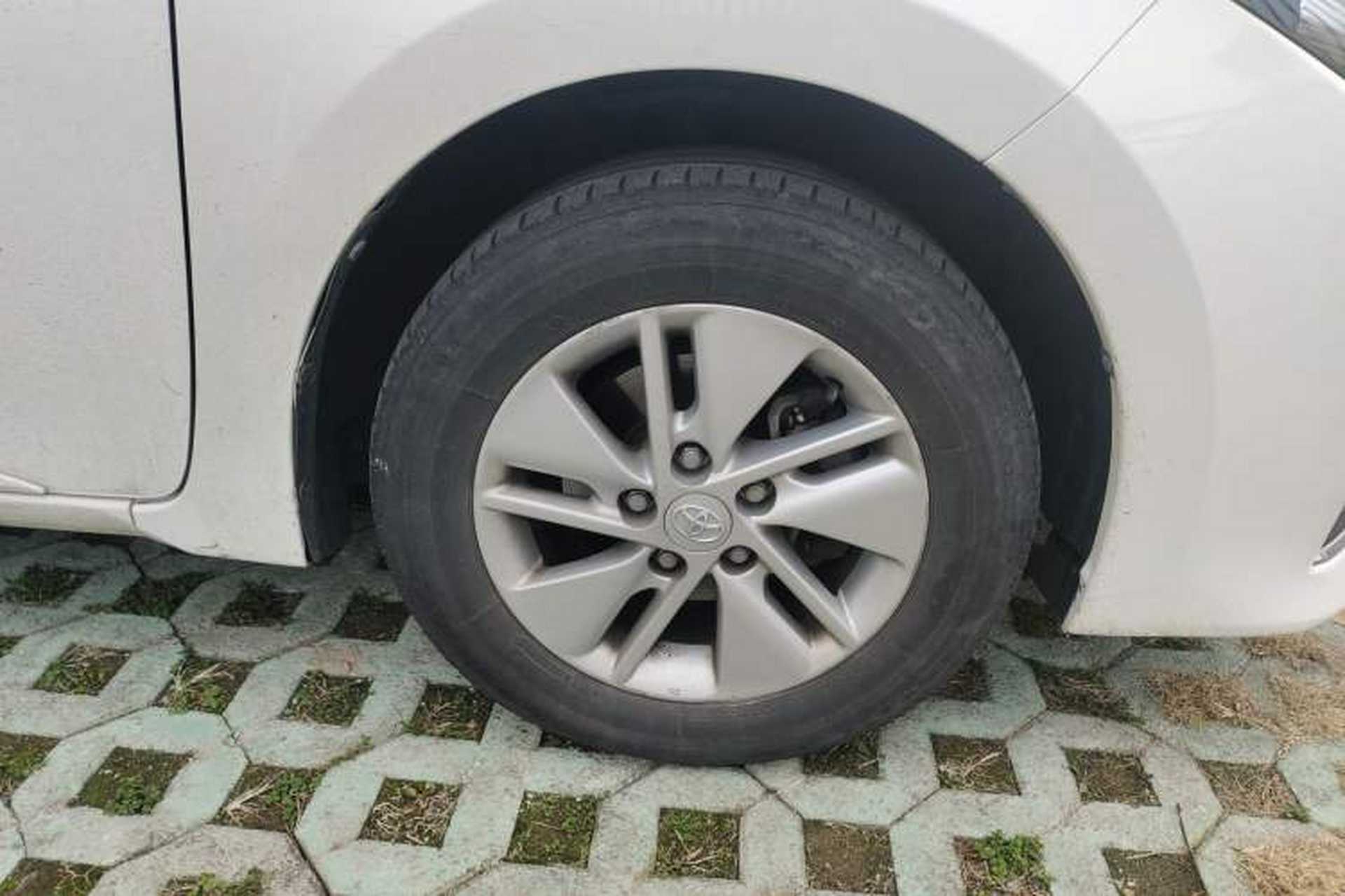 Used Toyota Corolla 2017 Revised Version 1.2T S-CVT GL Right Front Wheel Hub