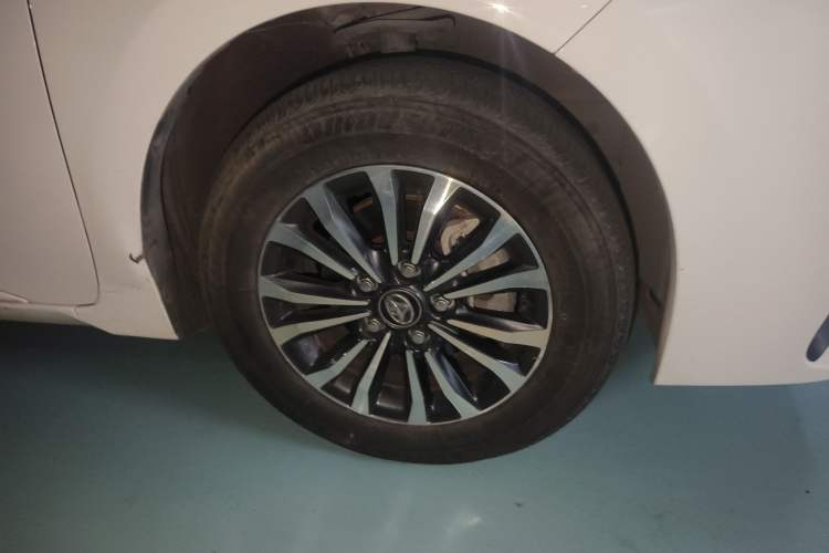 Used Toyota Corolla 2017 Revised Version 1.2T S-CVT GL-i Right Front Wheel Hub