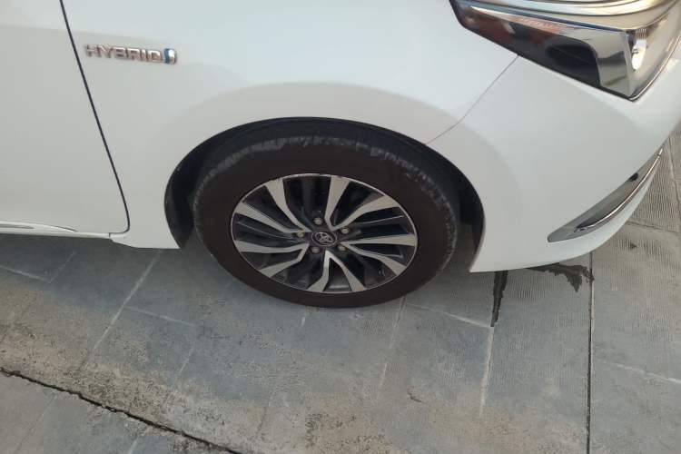 Used Toyota Corolla 2017 Revised Dual-Engine 1.8L E-CVT Elite Edition Right Front Wheel Hub