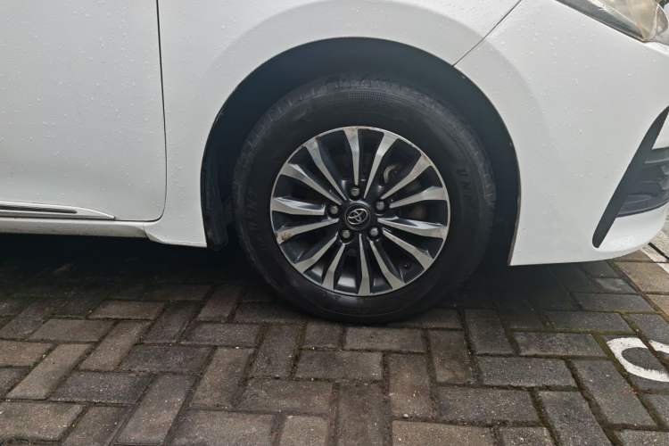 Used Toyota Corolla 2017 Revised Version 1.2T S-CVT GL Right Front Wheel Hub