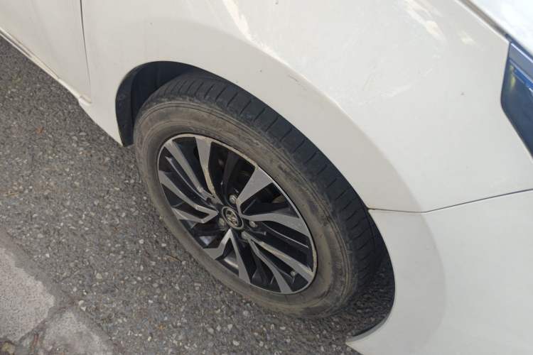 Used Toyota Corolla 2017 Revised Dual-Engine 1.8L E-CVT Elite Edition Right Front Wheel Hub